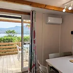 Zecamping 3 Etoiles A 1km De La Piscine Jacuzzi Animaux Acceptes
