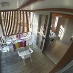 Zecamping 3 Etoiles A 1km De La Piscine Jacuzzi Animaux Acceptes 木屋 Viggianello