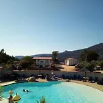 Zecamping 3 Etoiles A 1km De La Piscine Jacuzzi Animaux Acceptes 木屋