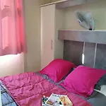 Zecamping 3 Etoiles A 1km De La Piscine Jacuzzi Animaux Acceptes 木屋
