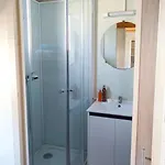 木屋 Zecamping 3 Etoiles A 1km De La Piscine Jacuzzi Animaux Acceptes