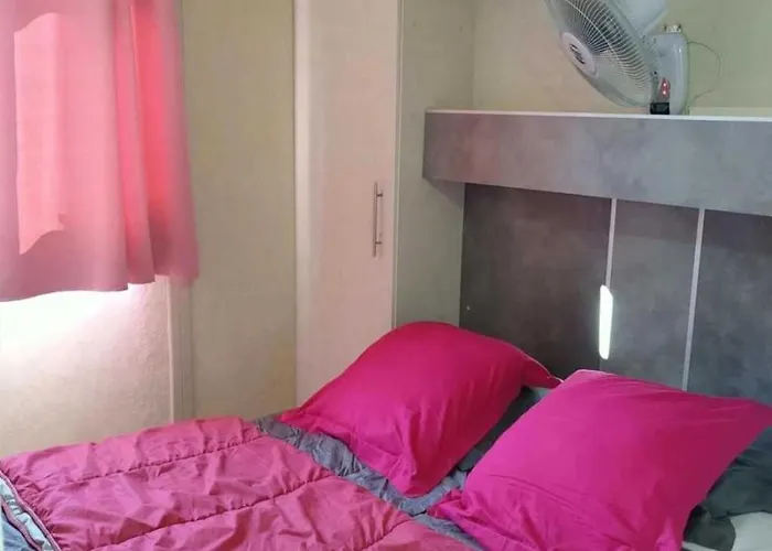 Chalet Zecamping 3 Etoiles A 1km De La Piscine Jacuzzi Animaux Acceptes Viggianello