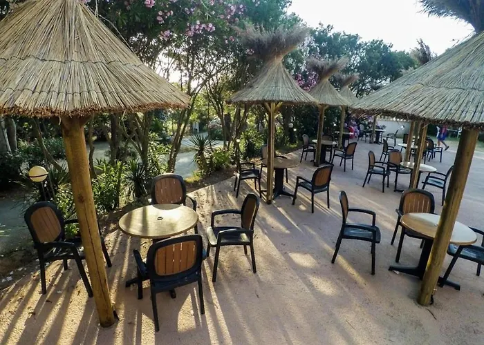 Chalet Zecamping 3 Etoiles A 1km De La Piscine Jacuzzi Animaux Acceptes *